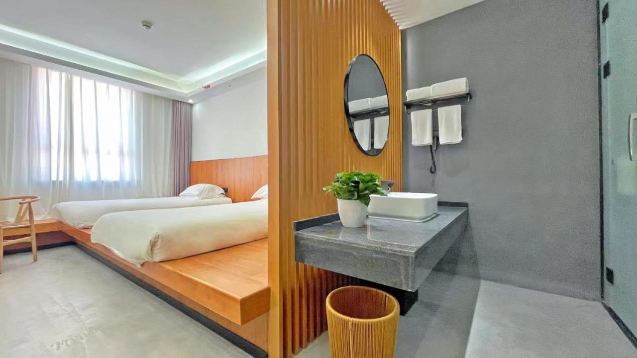 Lin Ting Holiday Hotel Pudong Airport Шанхай Екстер'єр фото